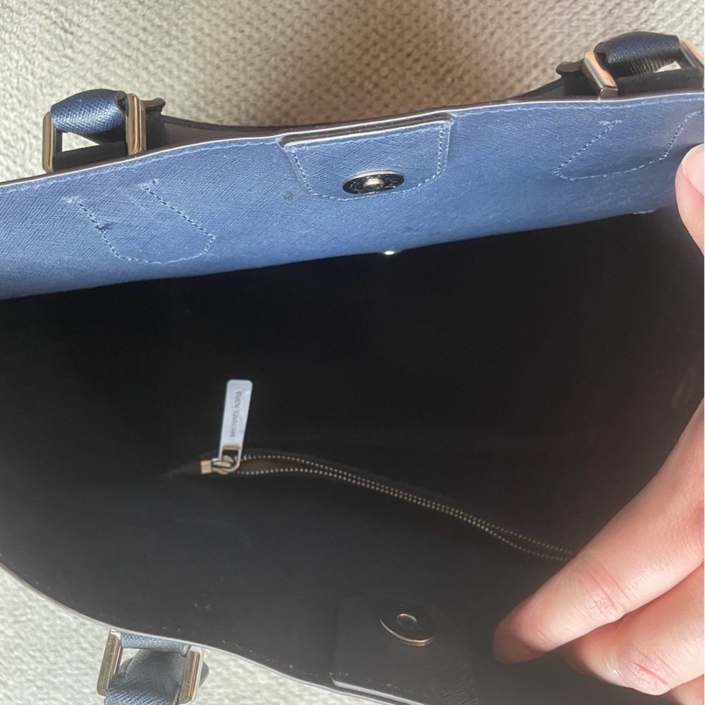 Michael Kors Navy and White Striped Handbag - Picture 2 of 4
